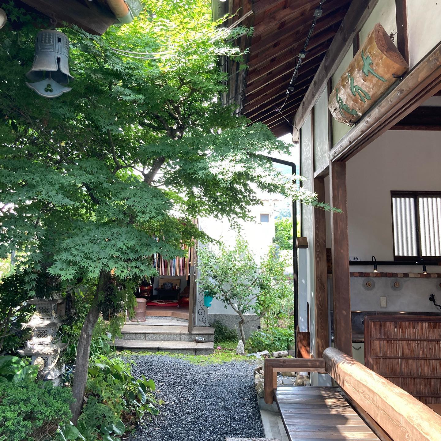 A quiet view inside Ikkeji Temple